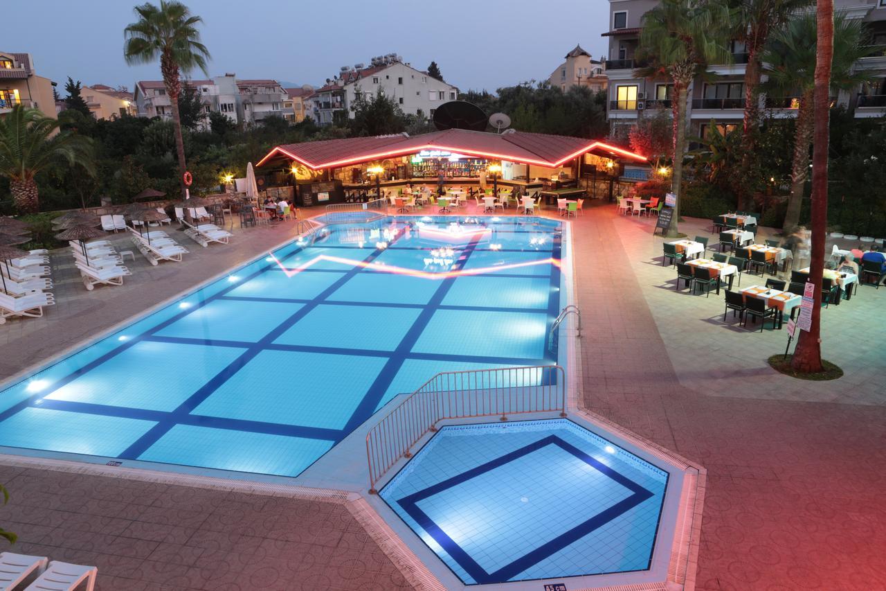 Club Turquoise Apart Marmaris Exterior photo