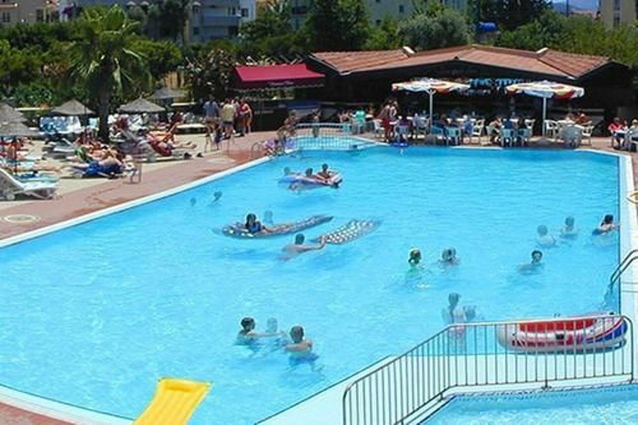 Club Turquoise Apart Marmaris Exterior photo