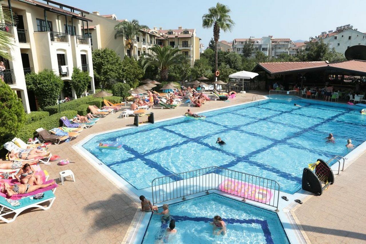 Club Turquoise Apart Marmaris Exterior photo